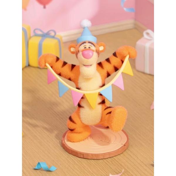 ディズニーのプーさんレイヴシリーズブラインドボックスです