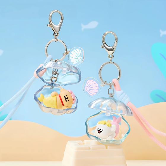 Line Dog Shell Keychain - White Version