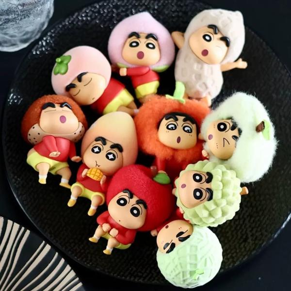 Crayon Shinchan Munch On Fruit Series Blind Box