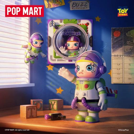 POPMART泡泡玛特MEGA SPACE MOLLY 1000% 巴斯光年
