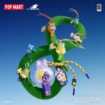 POPMART泡泡玛特THE MONSTERS × FIFA迷你挂件灯盲盒