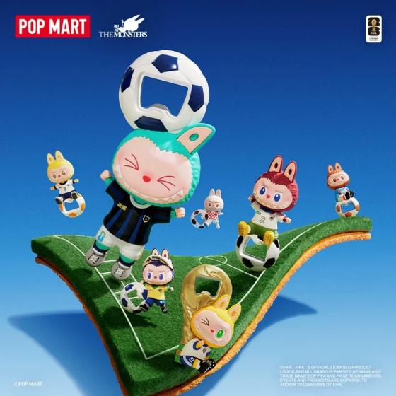 POPMART泡泡玛特THE MONSTERS × FIFA开瓶器冰箱贴盲盒