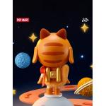 POPMARTぶくぷくマートCrybaby宇宙飛行猫フィギュアオレンジ人形置物です