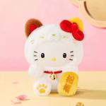 サンリオファミリー招き猫シリーズのブラインドケースをあしらったぬいぐるみ飾りです